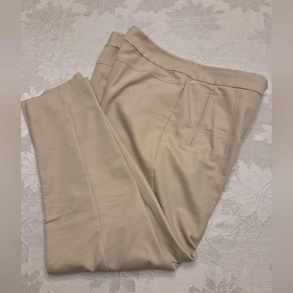 Chico's So Slimming Ankle Pant Size 1